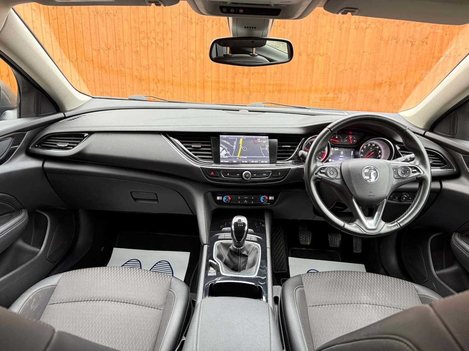 Used Vauxhall Insignia 2017 for sale - 77807960: Photo 13