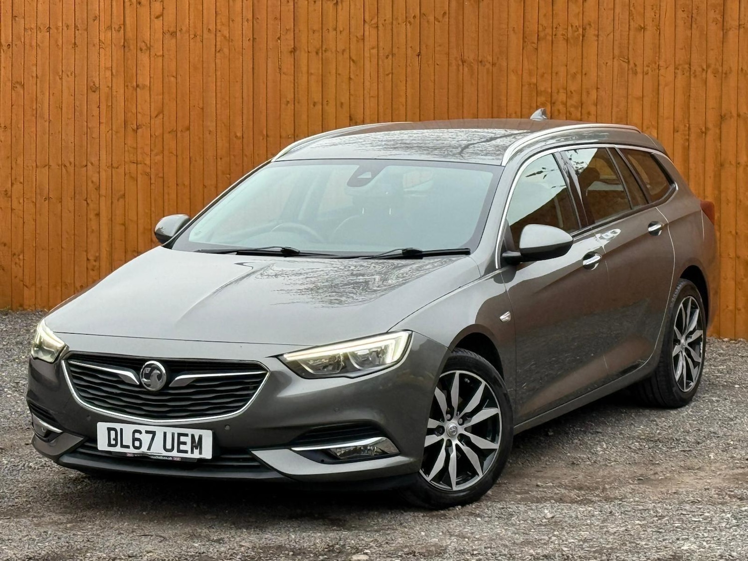 Used Vauxhall Insignia 2017 for sale - 77807960: Photo 4