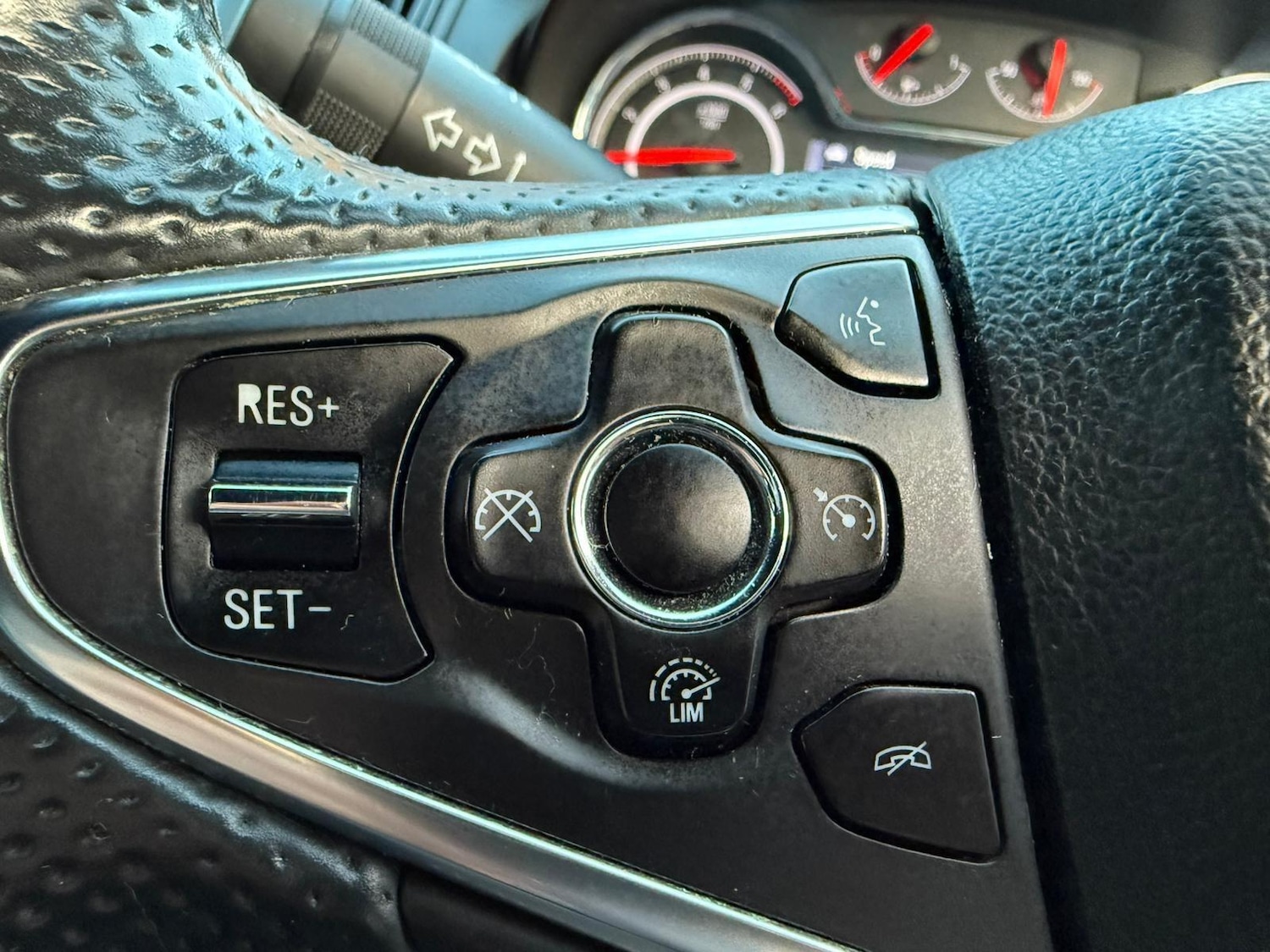 Used Vauxhall Insignia 2013 for sale - 77377347: Photo 19