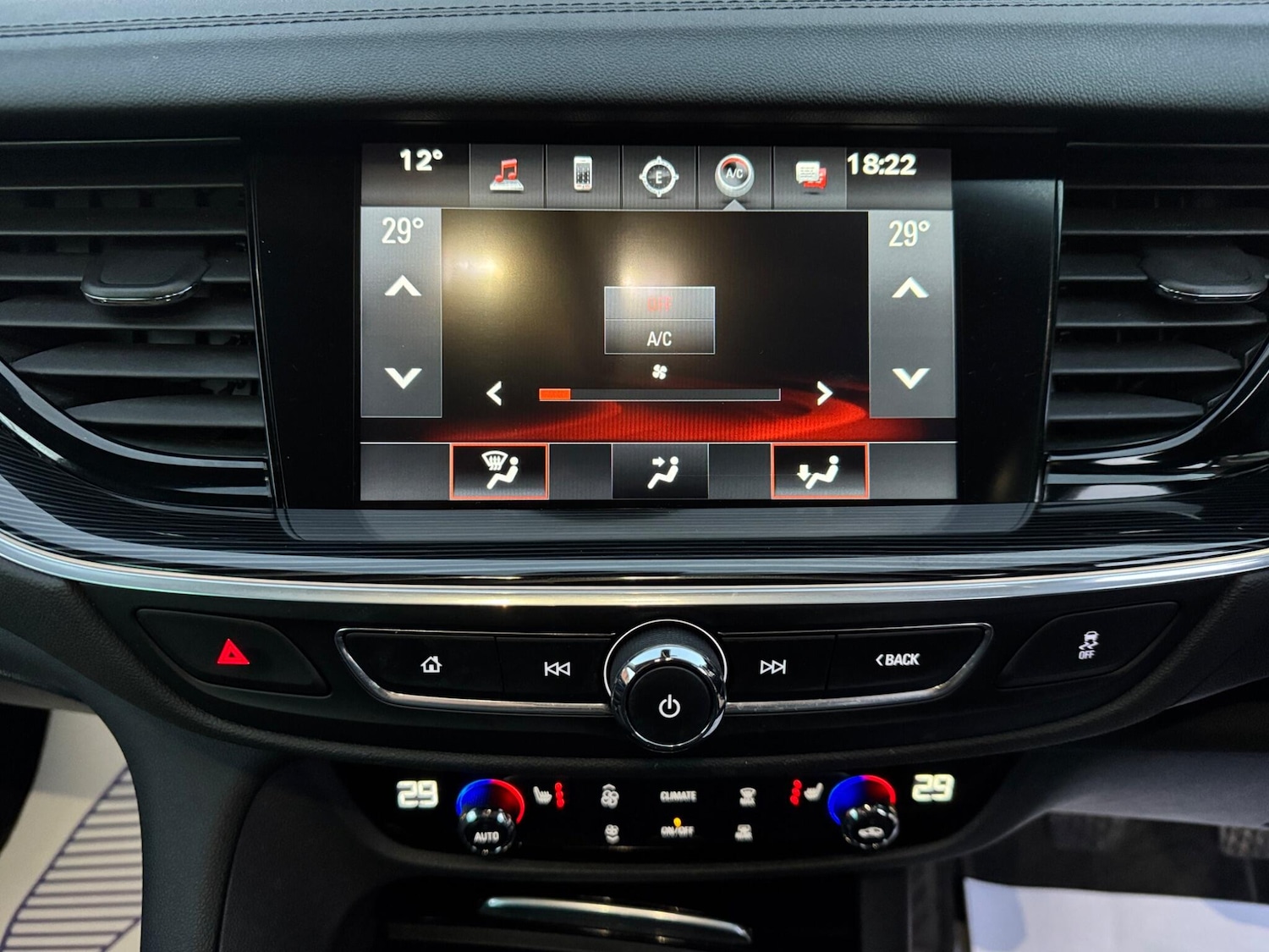 Used Vauxhall Insignia 2018 for sale - 78034397: Photo 21