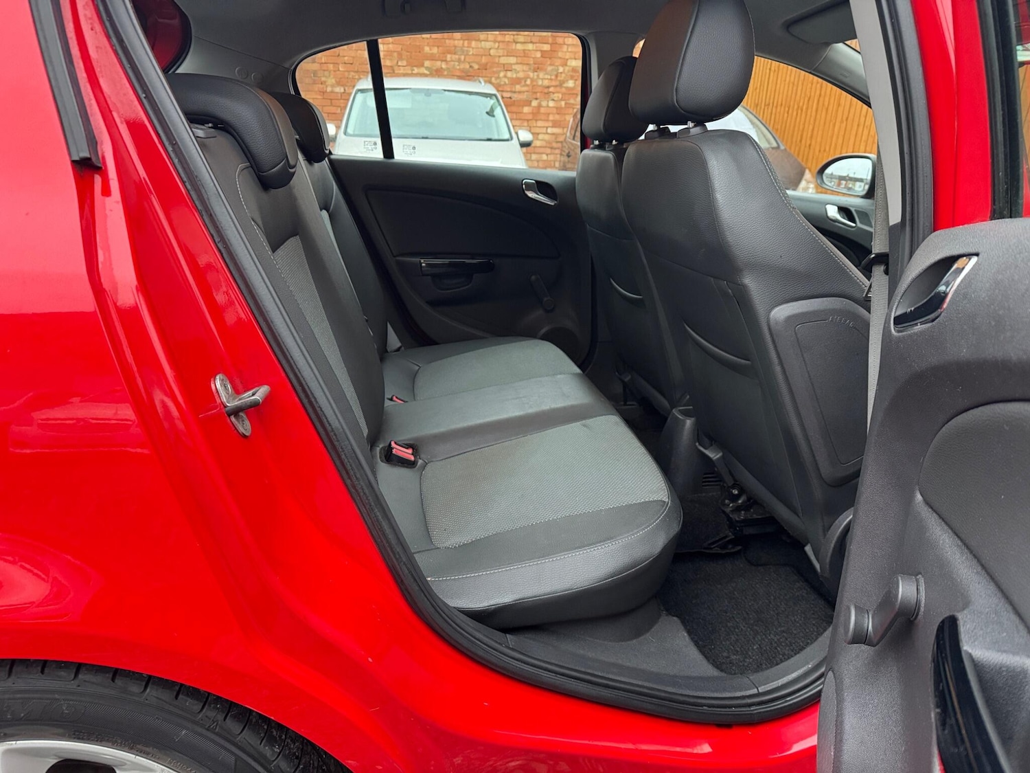 Used Vauxhall Corsa 2010 for sale - 77060131: Photo 12