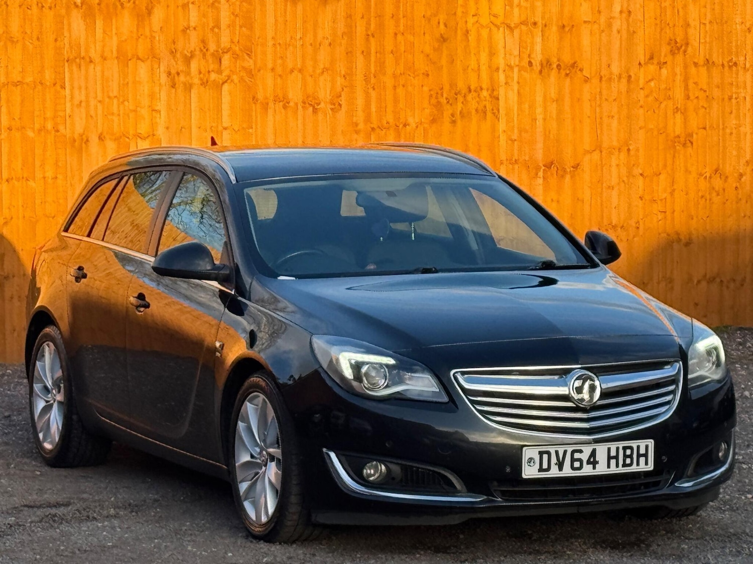 Used Vauxhall Insignia 2014 for sale - 78071979: Photo 2