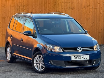 Used Volkswagen Touran 2013 for sale - 77704663: Photo