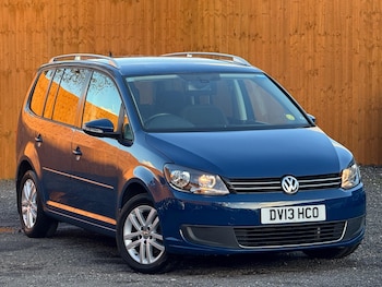 Used Volkswagen Touran 2013 for sale - 77704663: Photo