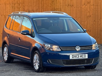 Used Volkswagen Touran 2013 for sale - 77704663: Photo