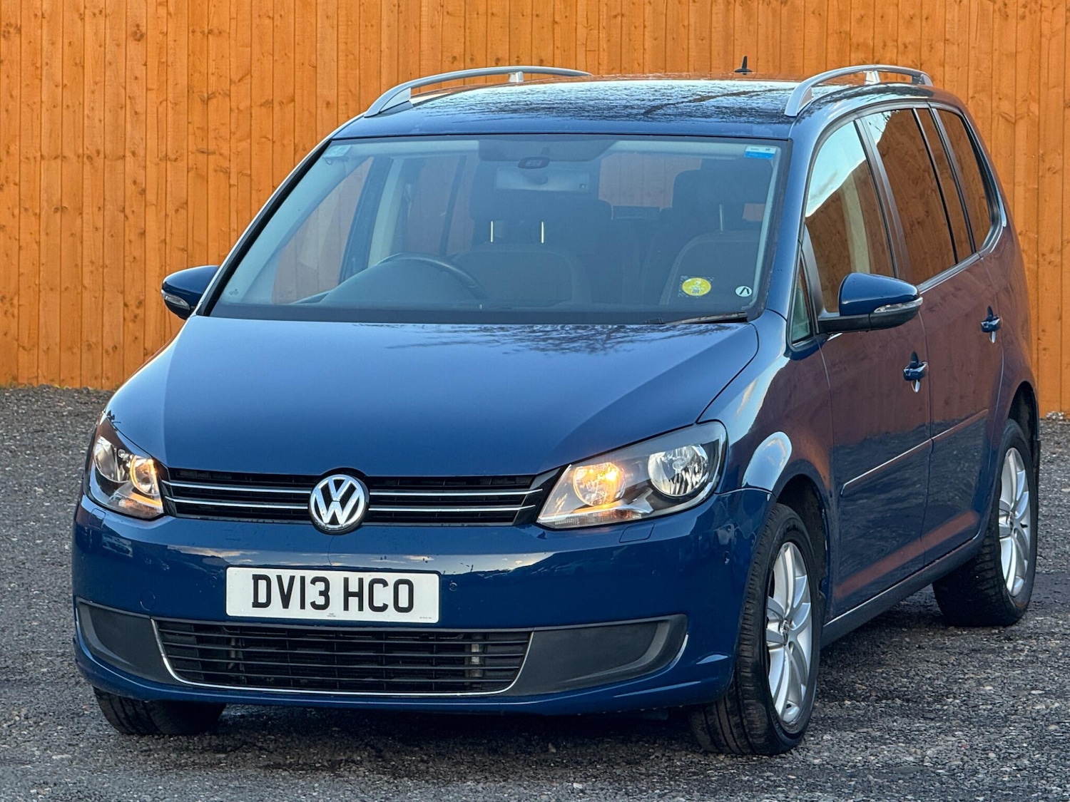 Used Volkswagen Touran for sale - 77704663: Photo 6