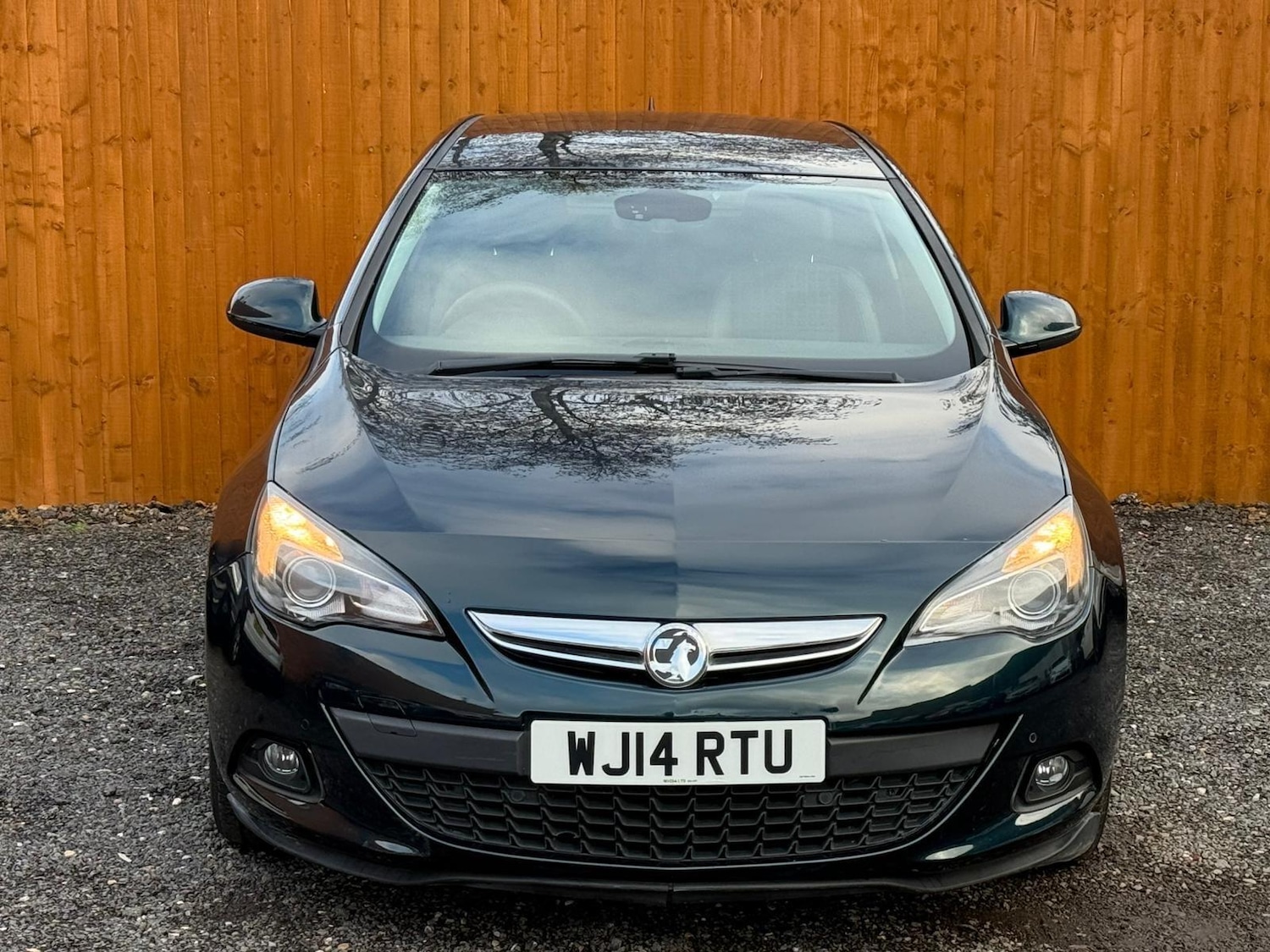 Used Vauxhall Astra GTC 2014 for sale - 77015830: Photo 2