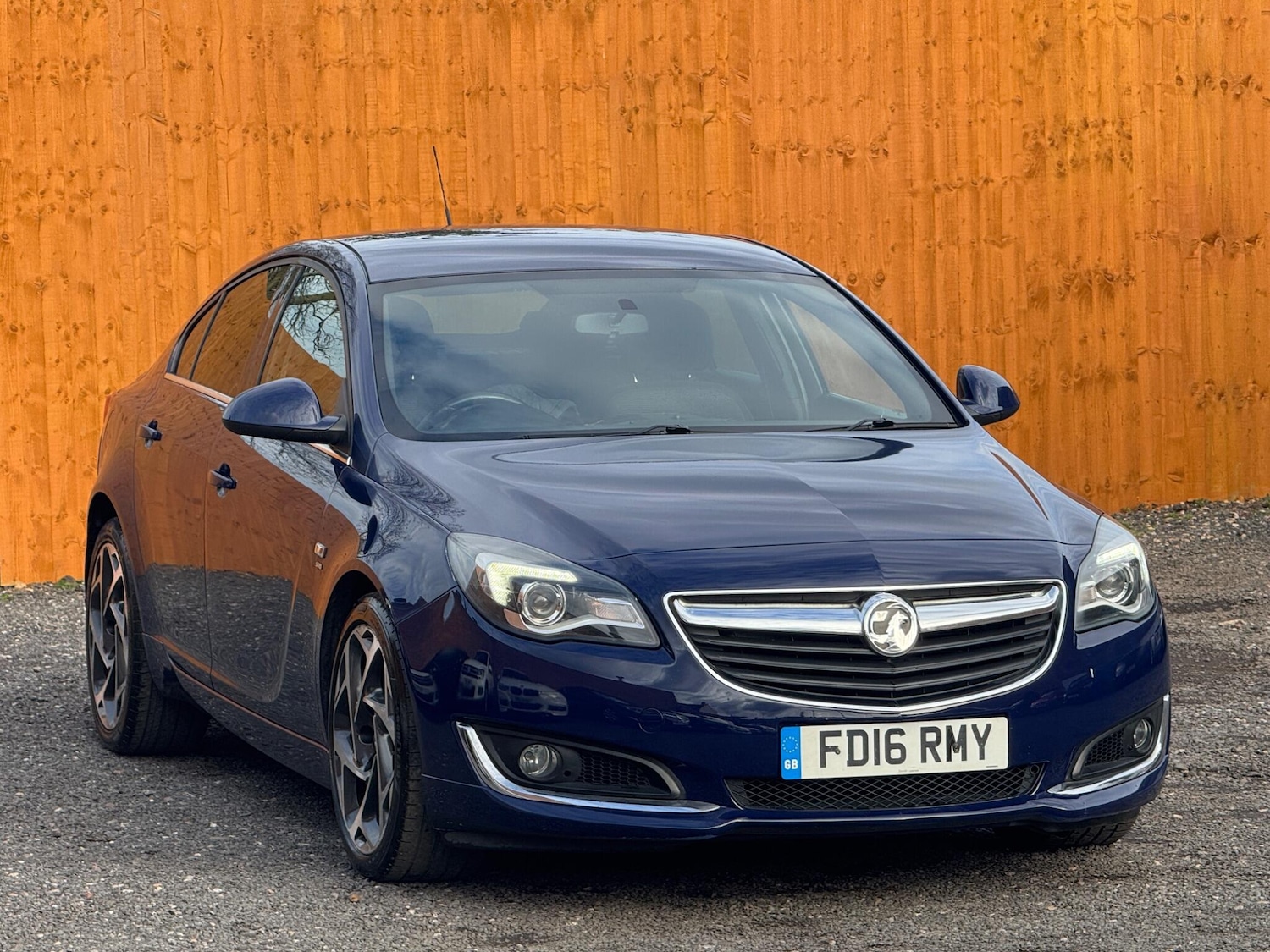 Used Vauxhall Insignia for sale - 78058811: Photo 2