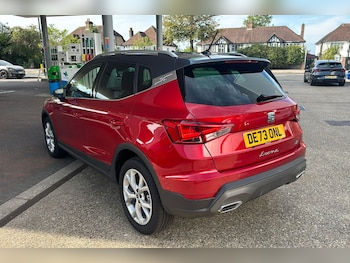 Used SEAT Arona 2024 for sale - 75524598: Photo