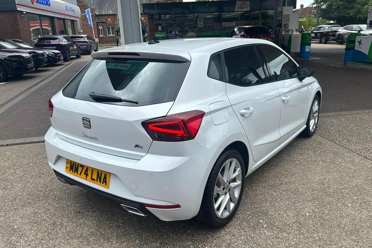 Vehicle 33