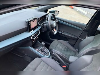 Used SEAT Arona 2024 for sale - 77541058: Photo