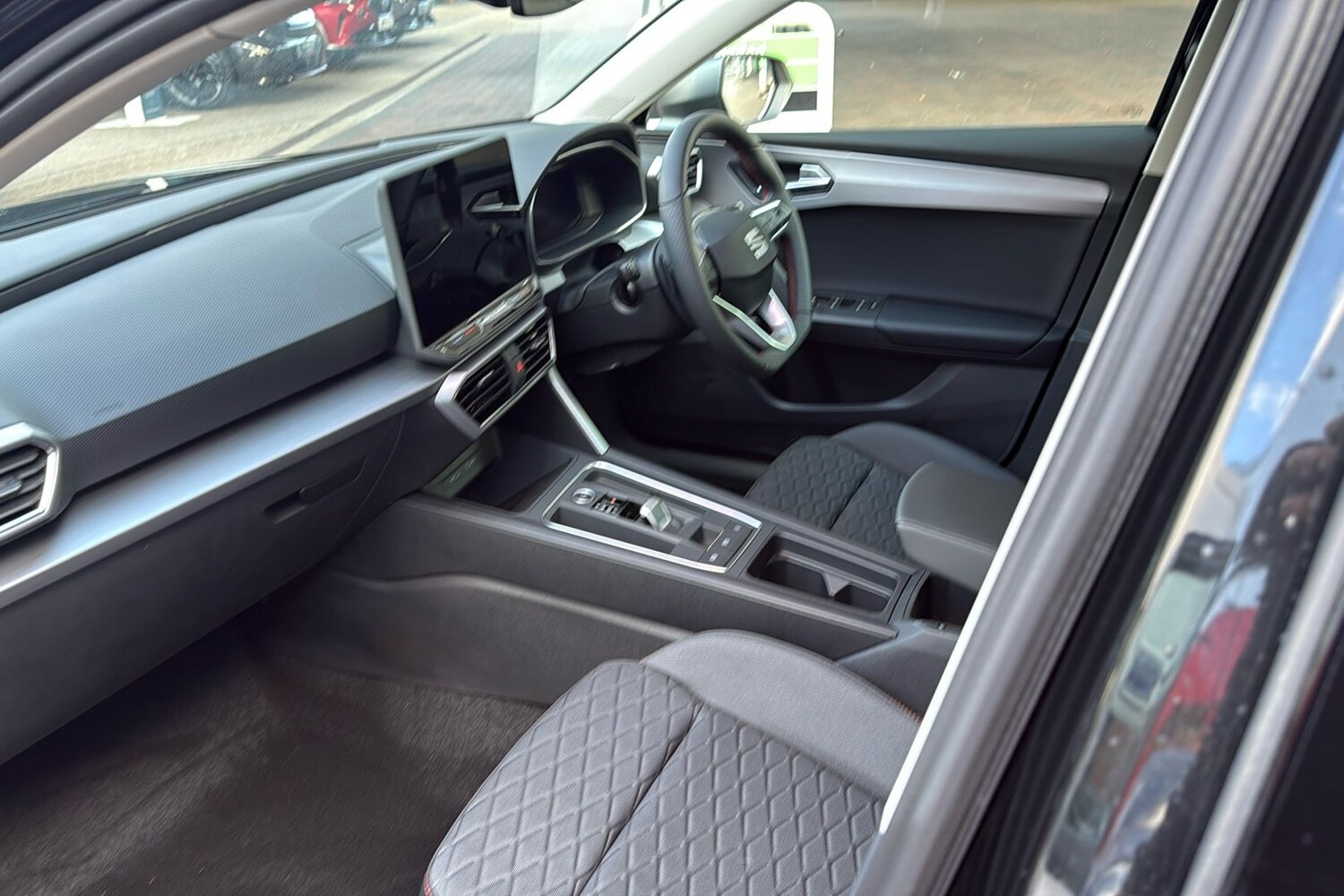 Used SEAT Leon 2025 for sale - 77681632: Photo 3