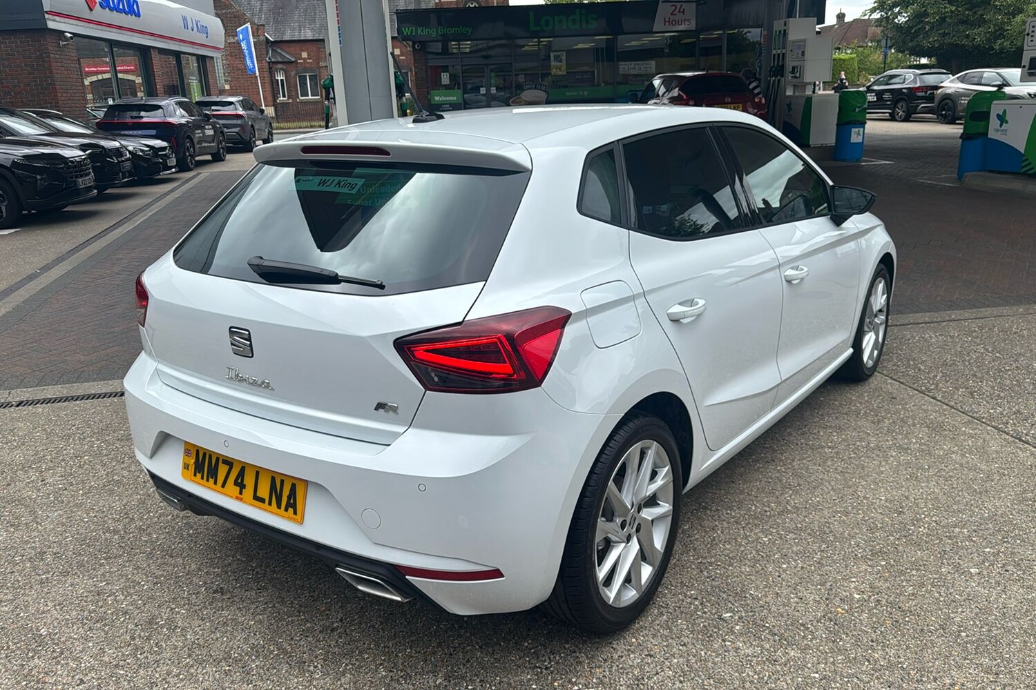 Vehicle 33