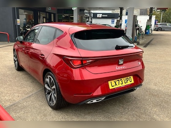 Used SEAT Leon 2023 for sale - 76305022: Photo 2