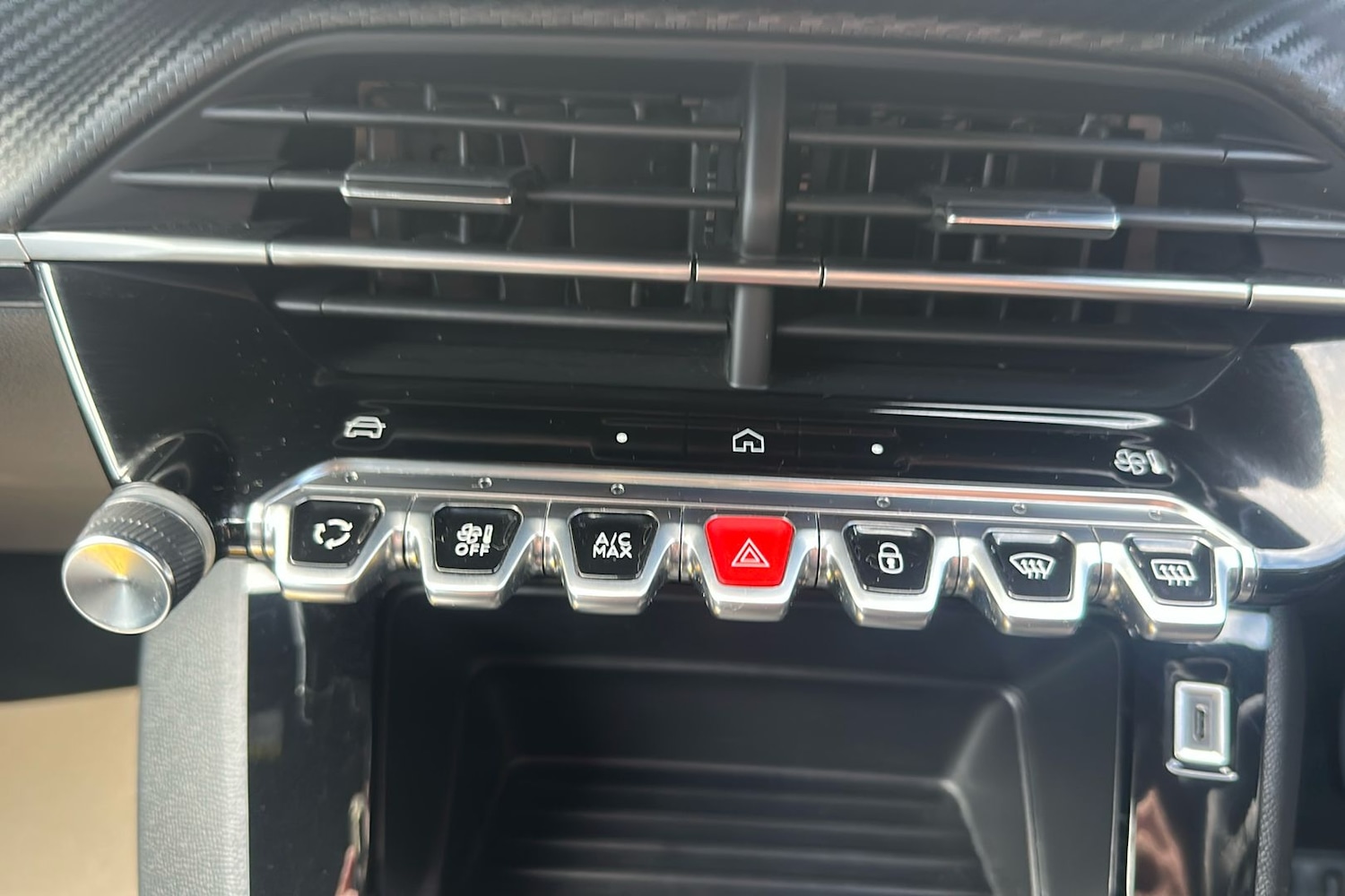 Used Peugeot 2008 2024 for sale - 76492020: Photo 15