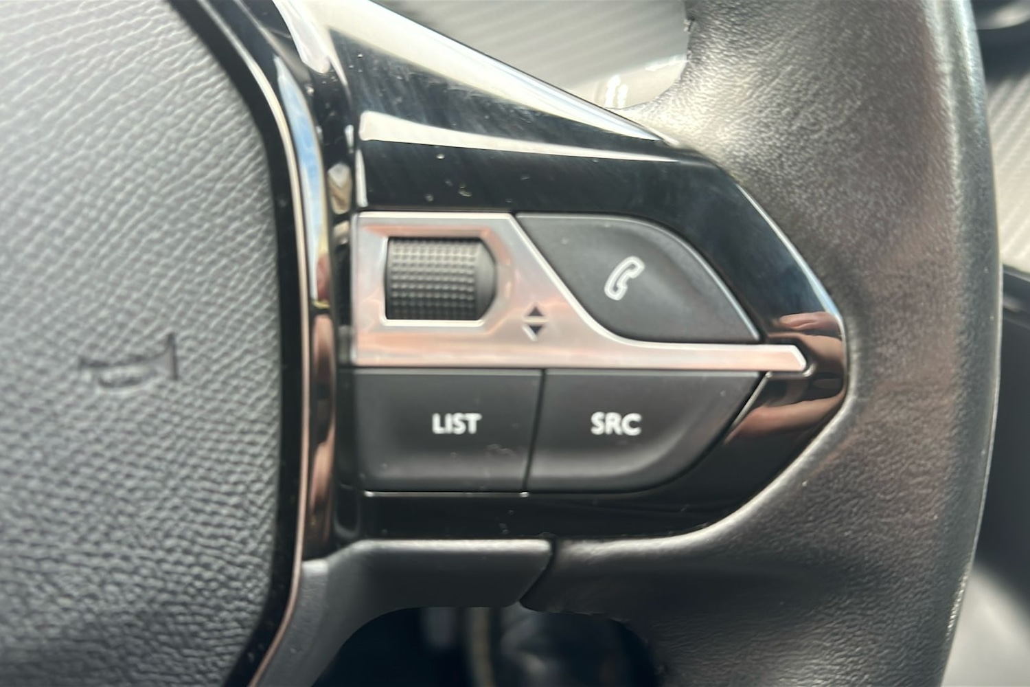 Used Peugeot 2008 2024 for sale - 76492020: Photo 51