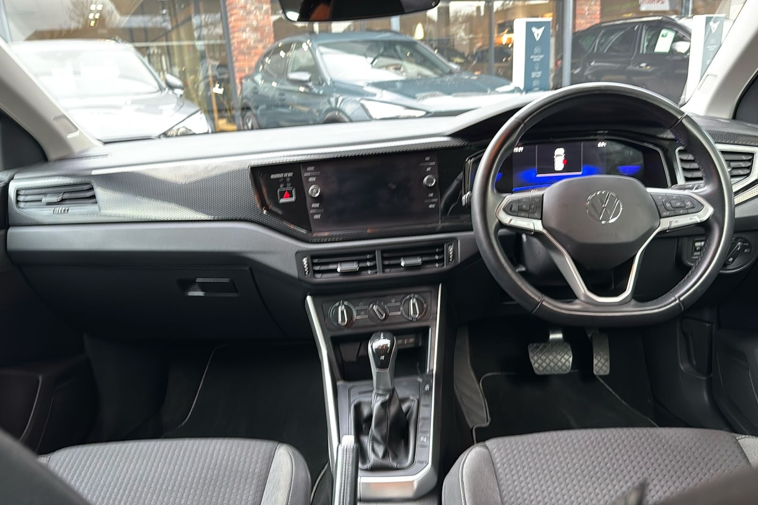 Used Volkswagen Polo 2023 for sale - 77392501: Photo 11