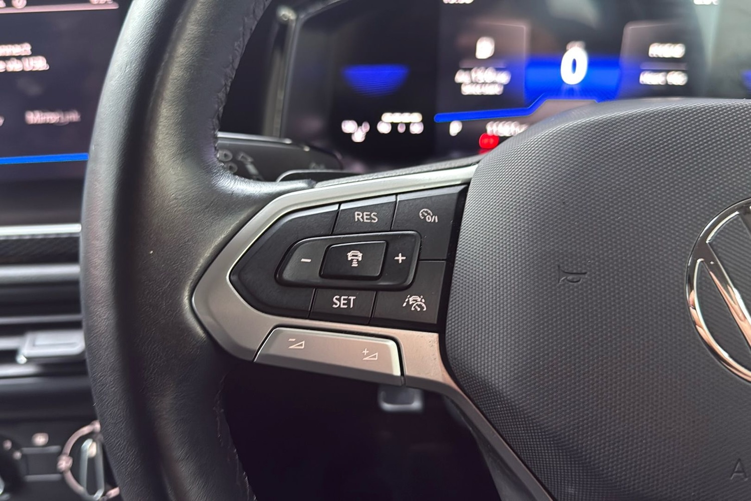 Used Volkswagen Polo 2023 for sale - 77392501: Photo 30