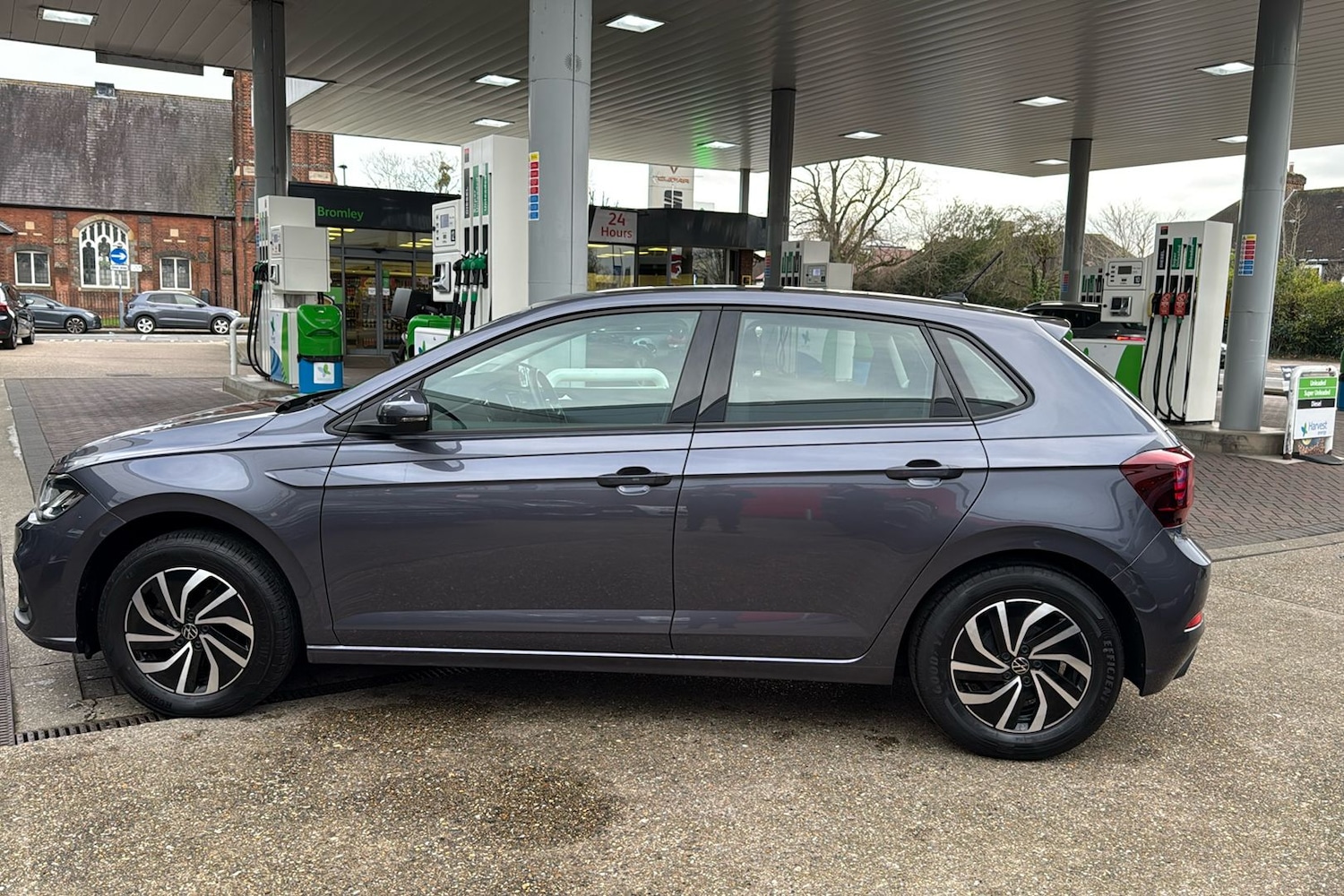 Used Volkswagen Polo 2023 for sale - 77392501: Photo 6