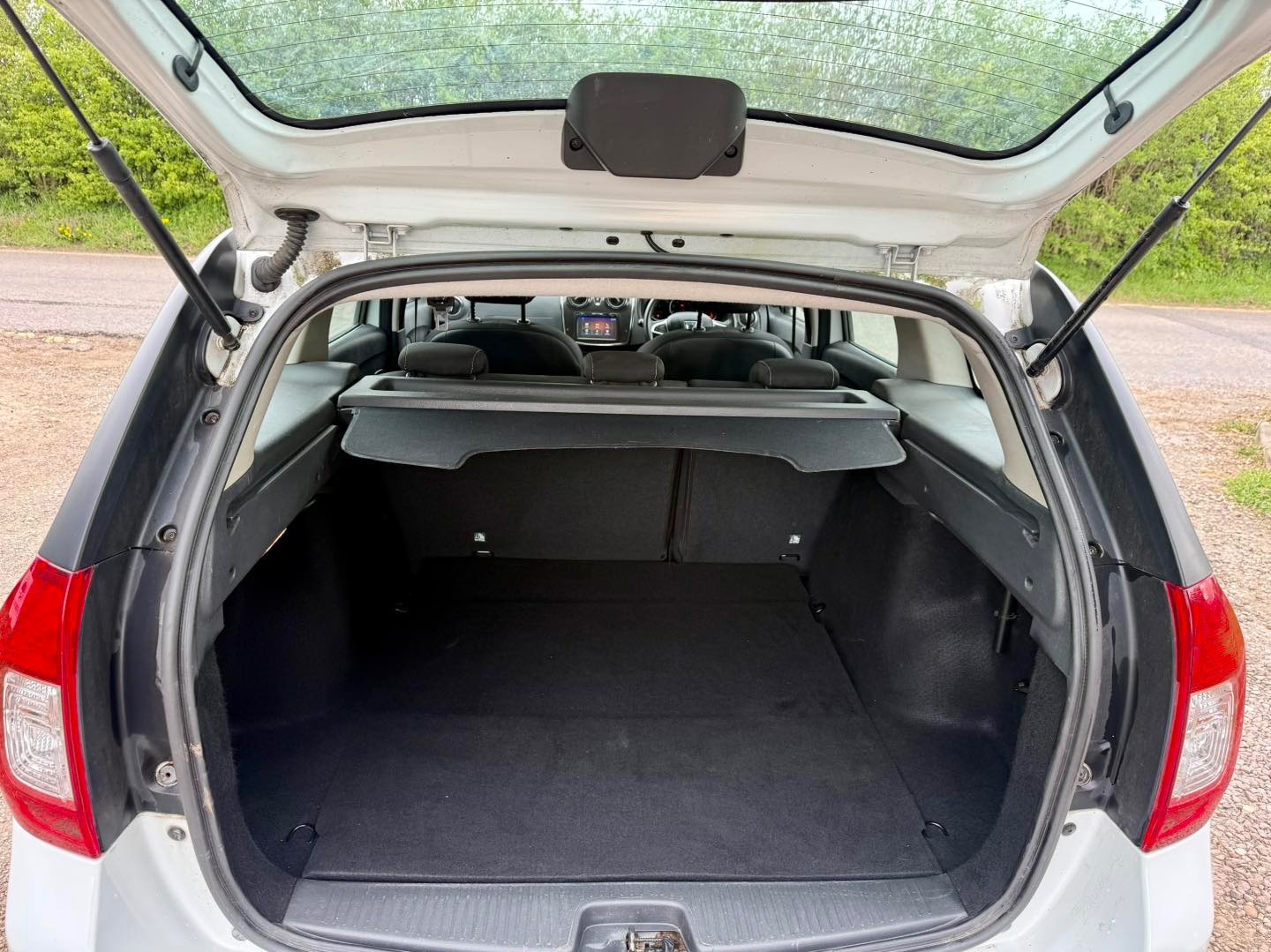 Used Dacia Logan MCV 2017 for sale - 78180152: Photo 12