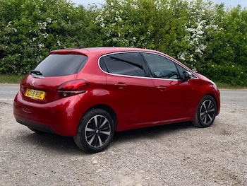 Used Peugeot 208 2018 for sale - 78555728: Photo
