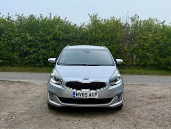 Used Kia Carens 2015 for sale - 78444205: Photo