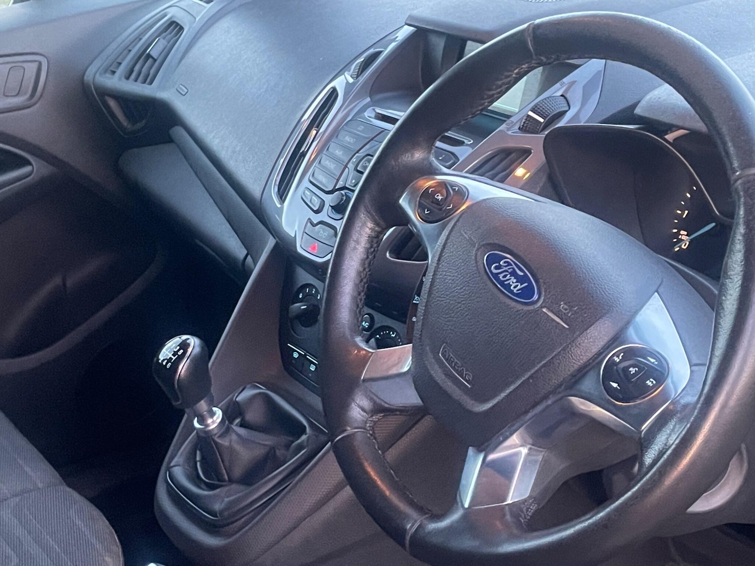 Used Ford Transit Connect 2017 for sale - 76658746: Photo 10