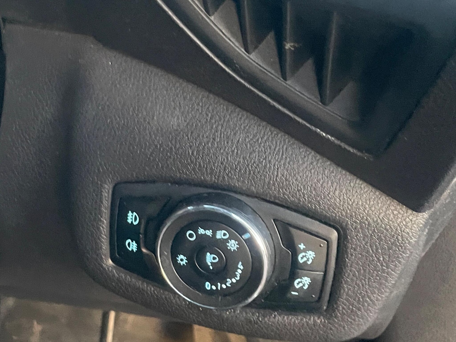 Used Ford Transit Connect 2017 for sale - 76658746: Photo 9