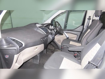 Used Ford Transit Custom 2018 for sale - 76976145: Photo