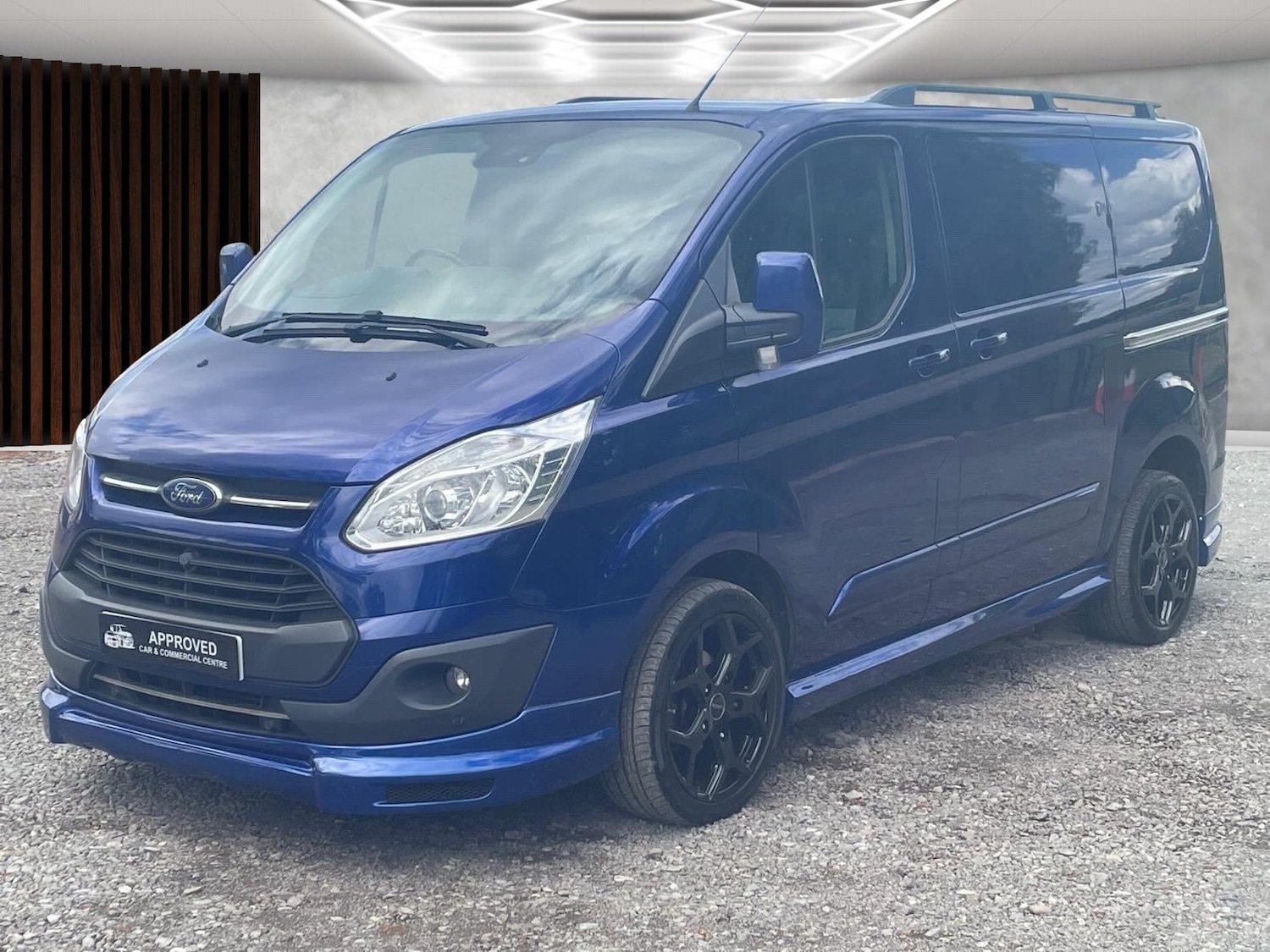 Used Ford Transit Custom 2017 for sale - 77524326: Photo 2