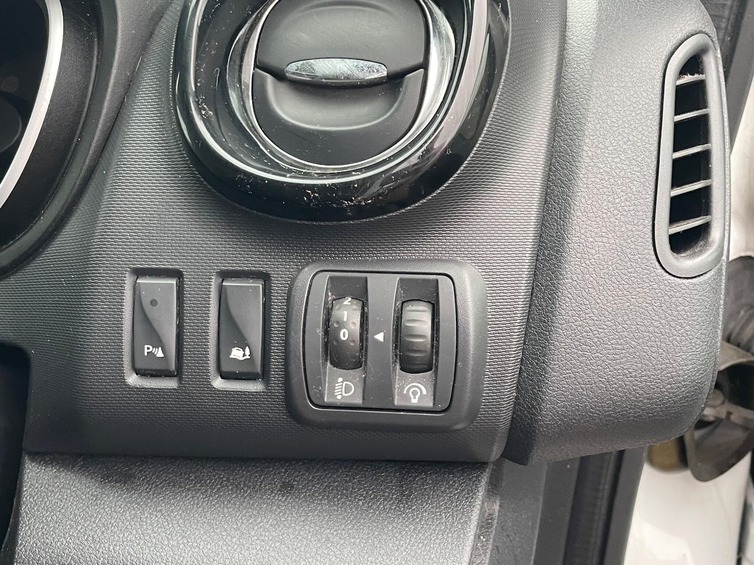 Used Vauxhall Vivaro 2015 for sale - 76953019: Photo 10