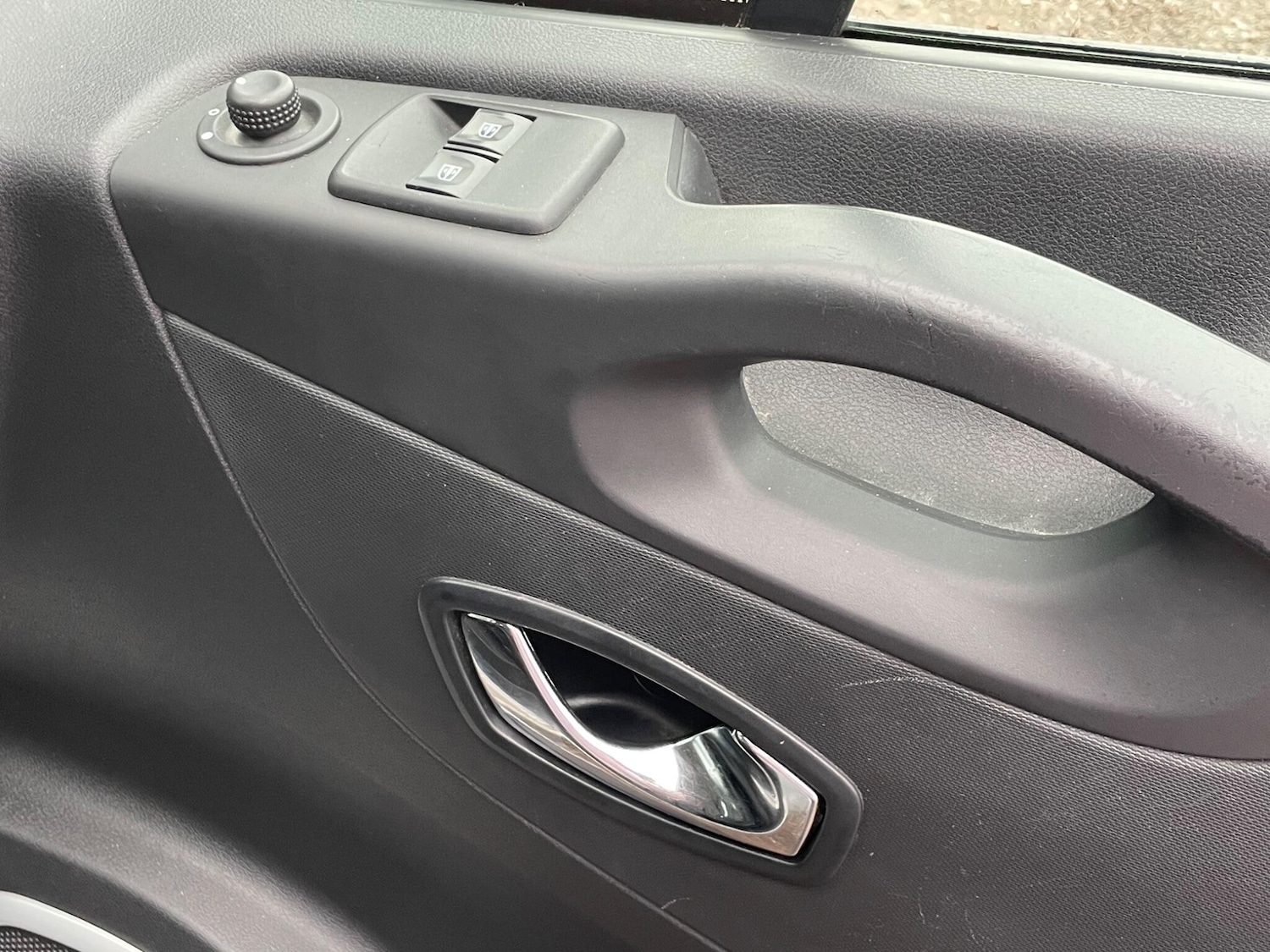 Used Vauxhall Vivaro 2015 for sale - 76953019: Photo 11