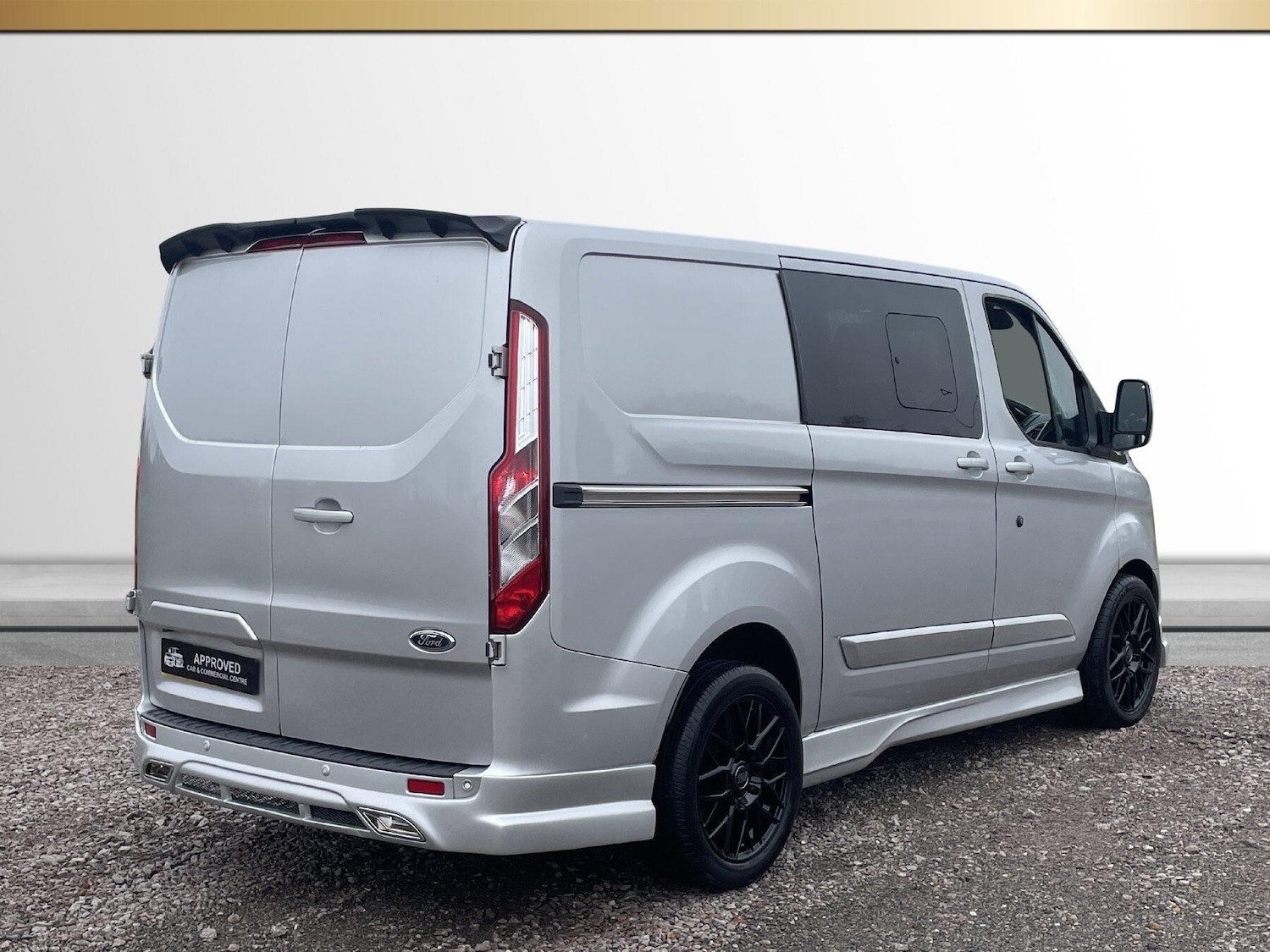 Used Ford Transit Custom 2017 for sale - 77144230: Photo 2