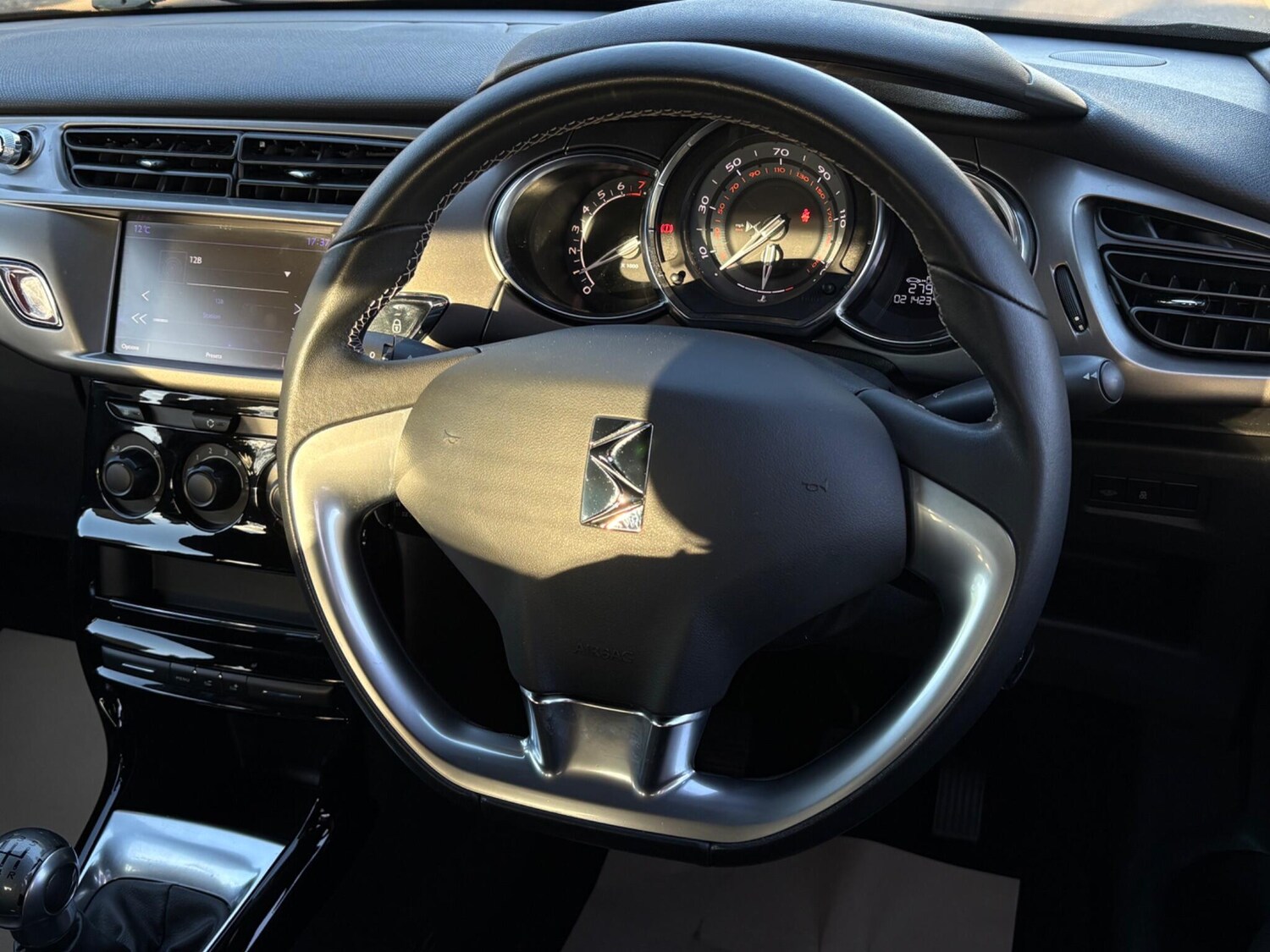 Used DS Automobiles DS 3 for sale - 78214566: Photo 15