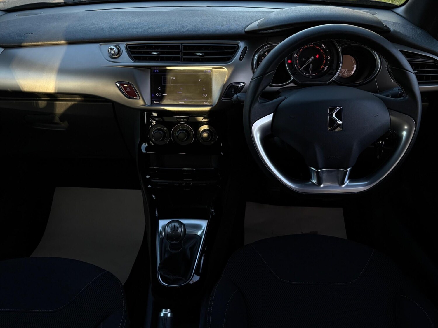 Used DS Automobiles DS 3 for sale - 78214566: Photo 17