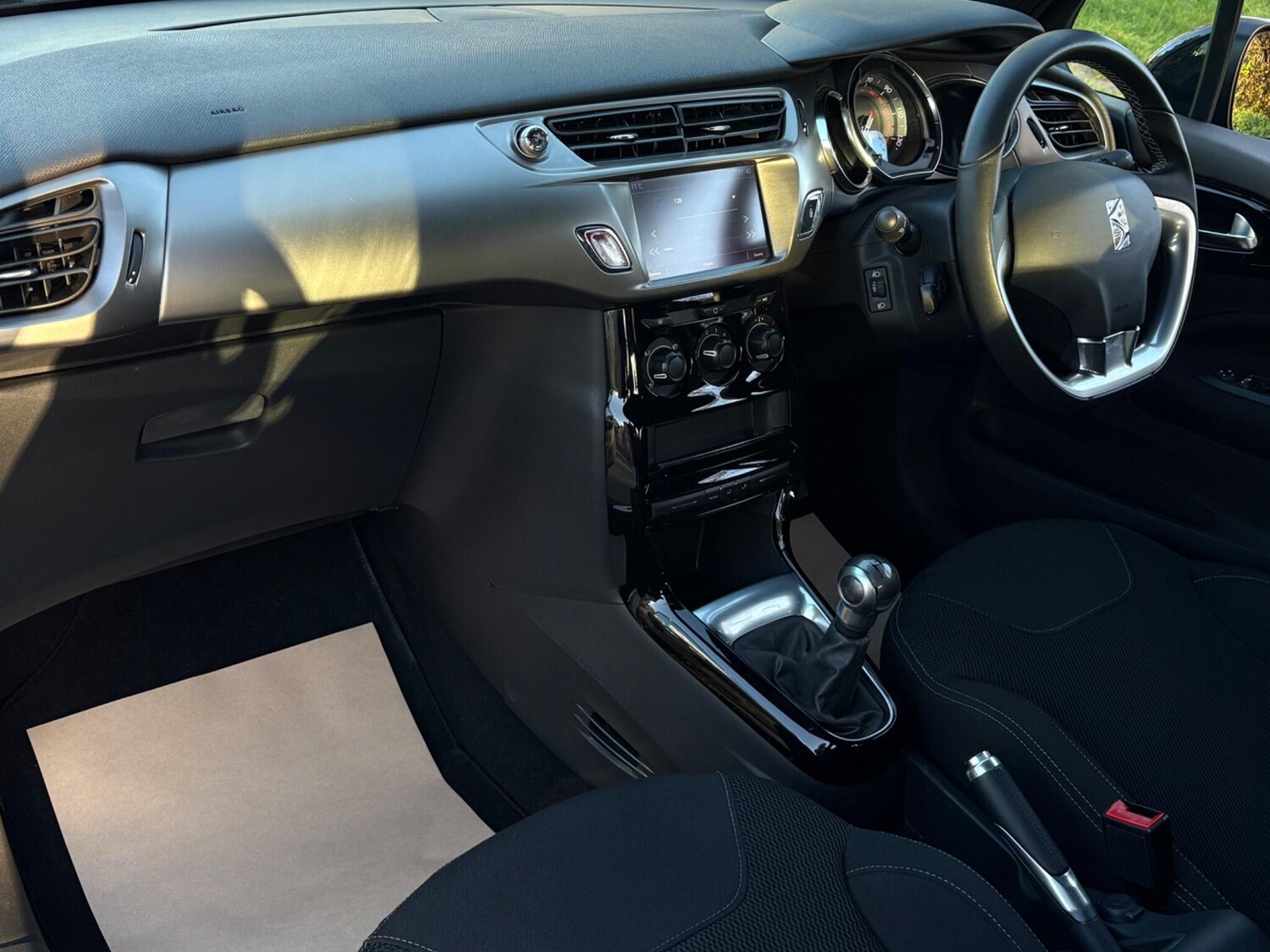 Used DS Automobiles DS 3 for sale - 78214566: Photo 24