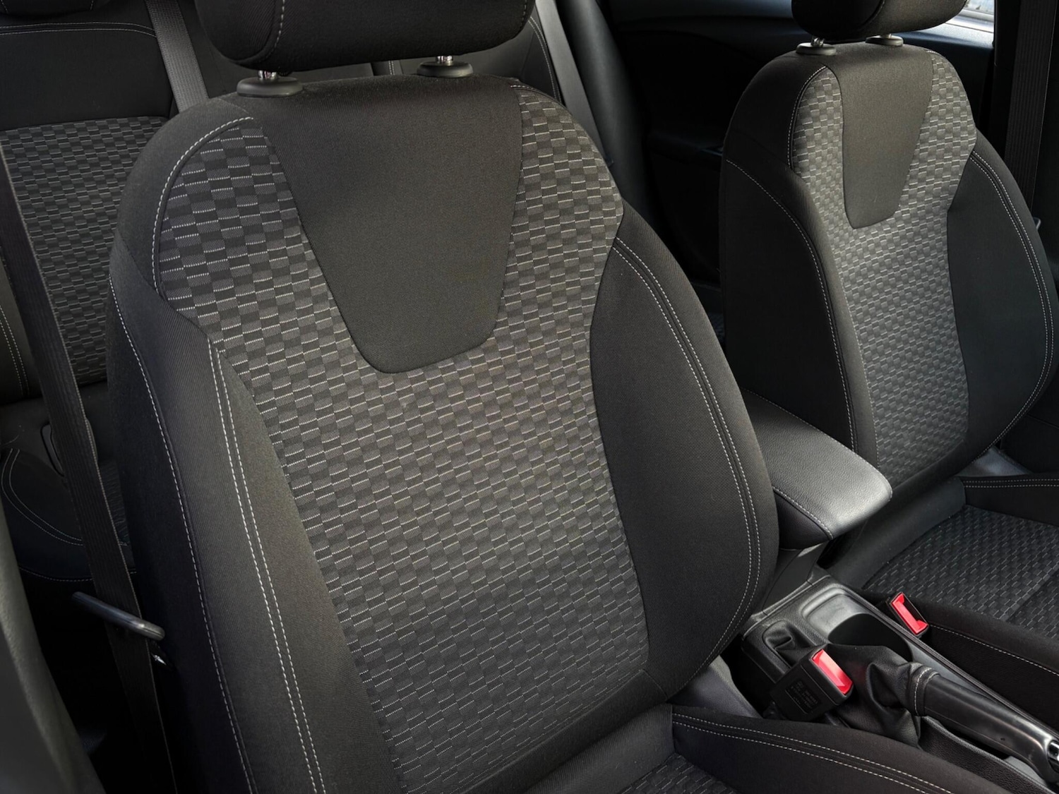 Used Vauxhall Astra 2017 for sale - 77838565: Photo 4