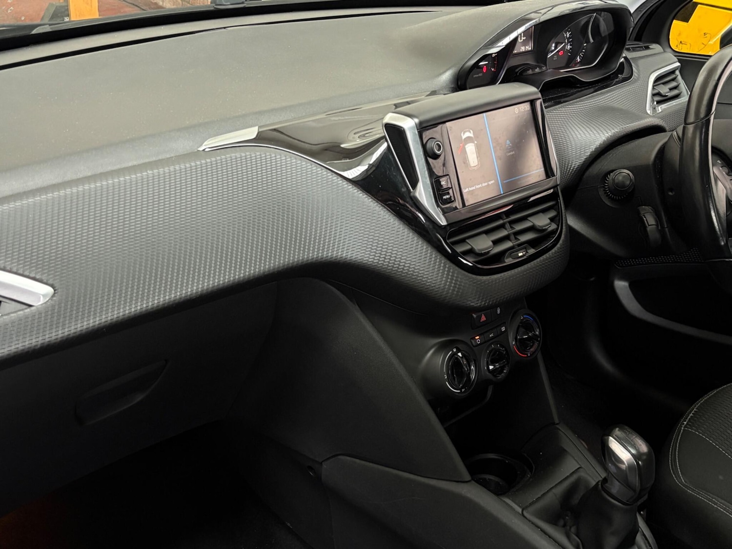 Used Peugeot 208 2018 for sale - 78086207: Photo 5