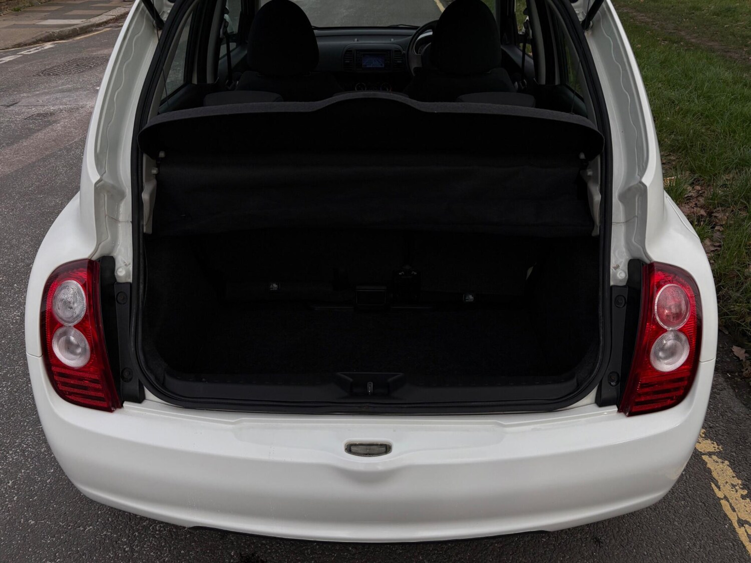 Used Nissan Micra 2010 for sale - 77838920: Photo 11