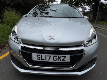 Used Peugeot 208 2017 for sale - 78348446: Photo