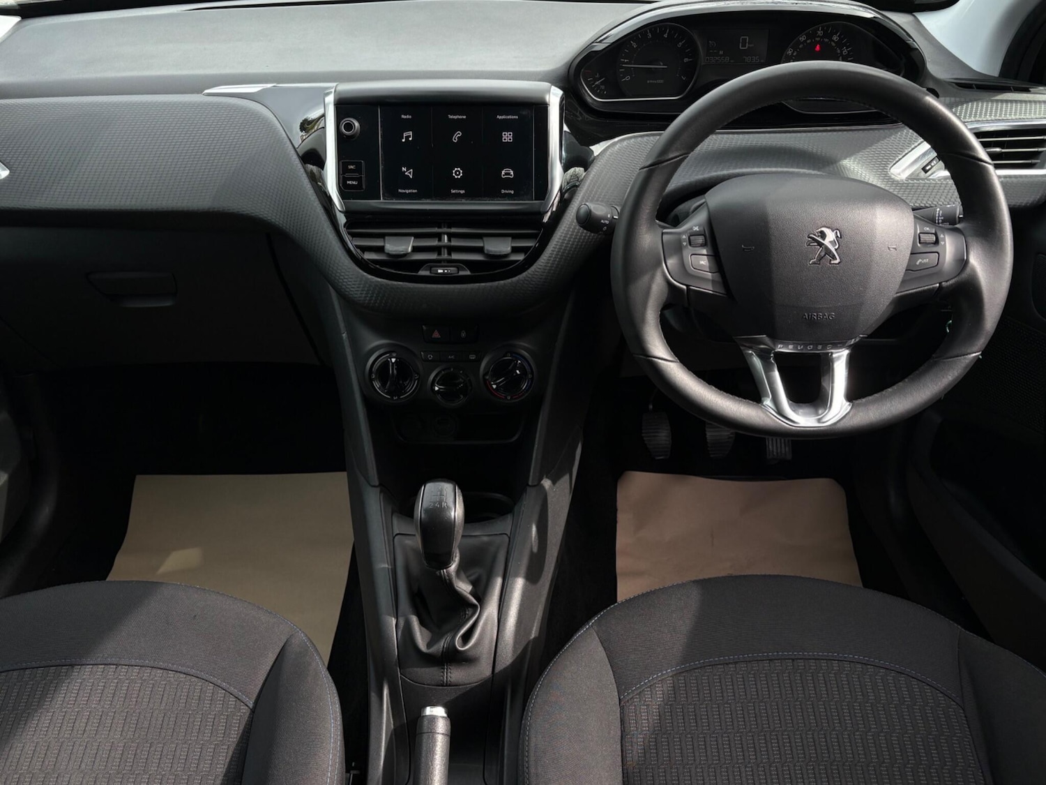 Used Peugeot 208 2019 for sale - 77882492: Photo 18