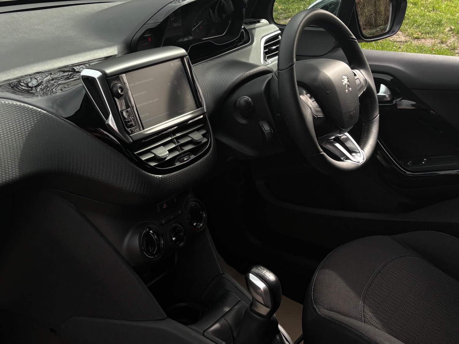 Used Peugeot 208 2019 for sale - 77882492: Photo 32