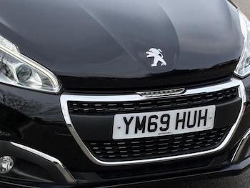 Used Peugeot 208 2019 for sale - 77882492: Photo