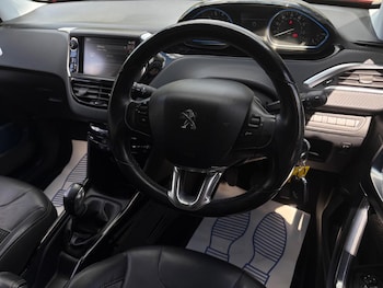 Used Peugeot 2008 2016 for sale - 79049630: Photo
