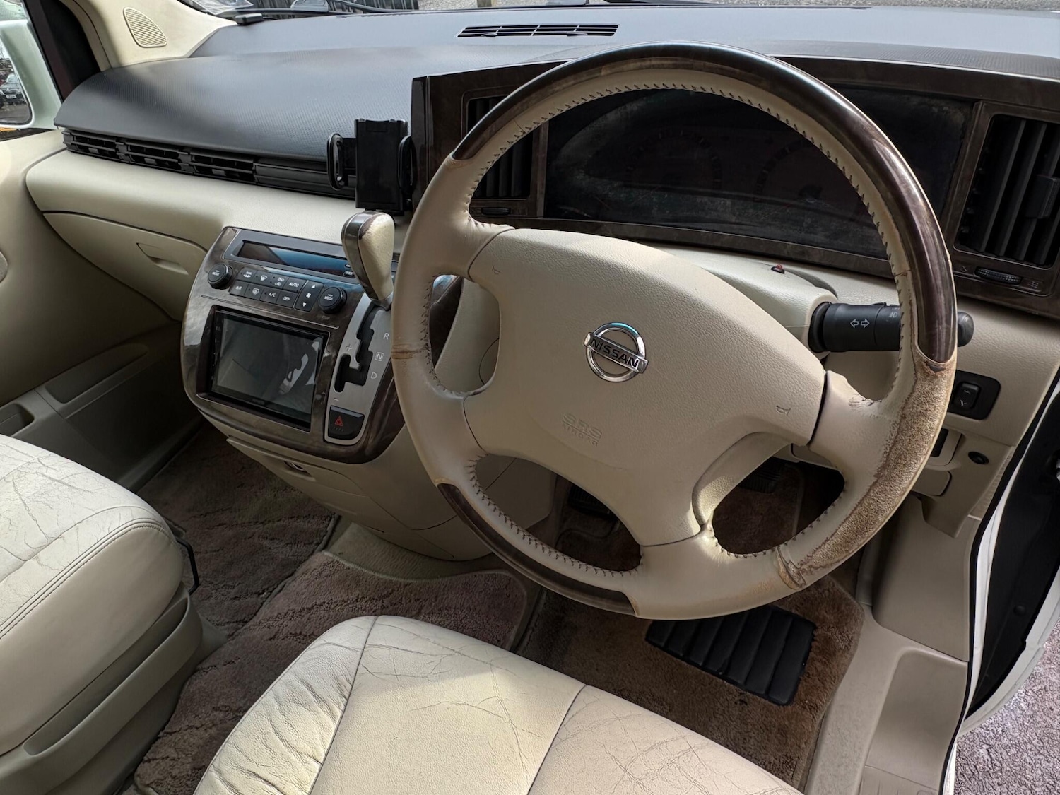 Used Nissan Elgrand 2017 for sale - 78204328: Photo 6