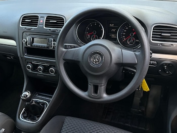 Used Volkswagen Golf 2011 for sale - 78922413: Photo