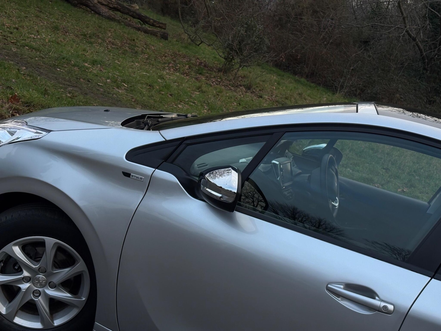 Used Peugeot 208 2015 for sale - 77892577: Photo 15