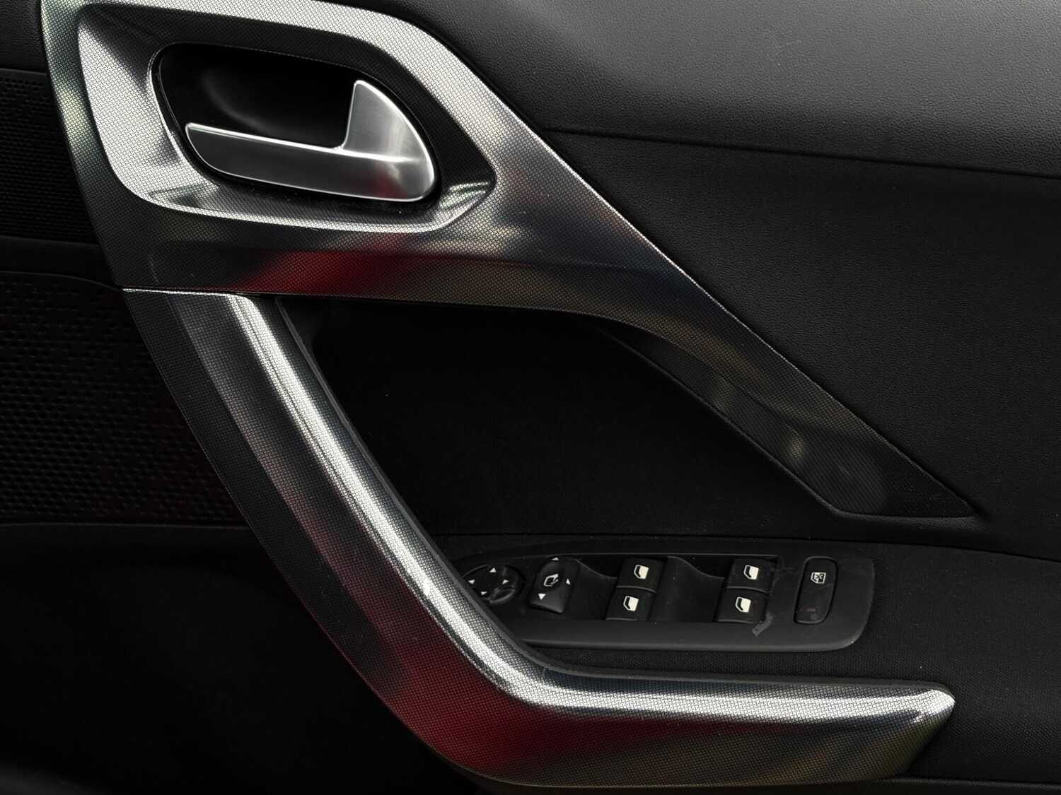 Used Peugeot 2008 for sale - 78214204: Photo 19