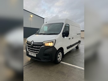 Renault Master feature image