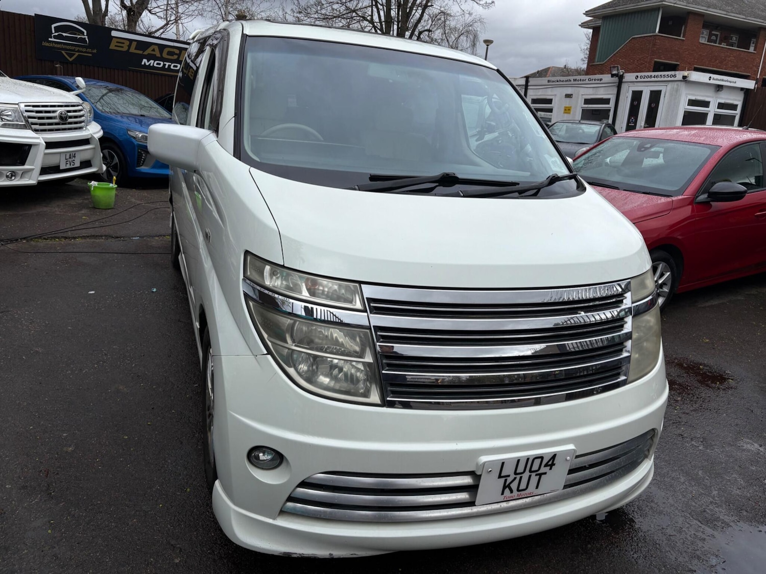 Used Nissan Elgrand 2017 for sale - 78086356: Photo 3